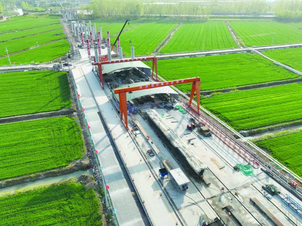 您的位置:>首页>新闻中心>今日淮南>4月10日,凤台至毛集快速通道01标