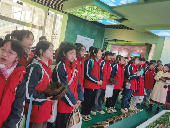 市林业局开展“政府开放日”活动暨舜耕山国家森林公园自然科普馆开馆仪式