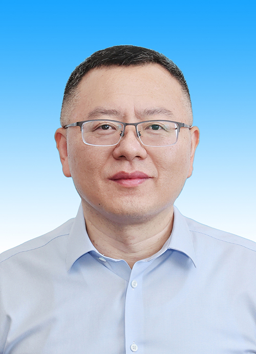 副市长，市政府党组成员 范伟军